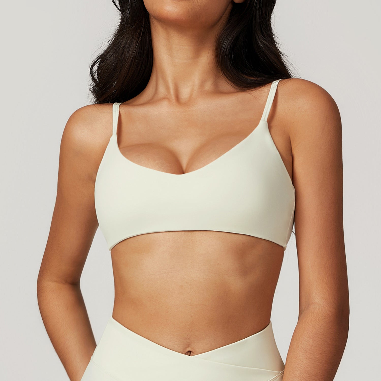 Eco-Friendly Quick-Dry Sports Bra for Yoga and Running.